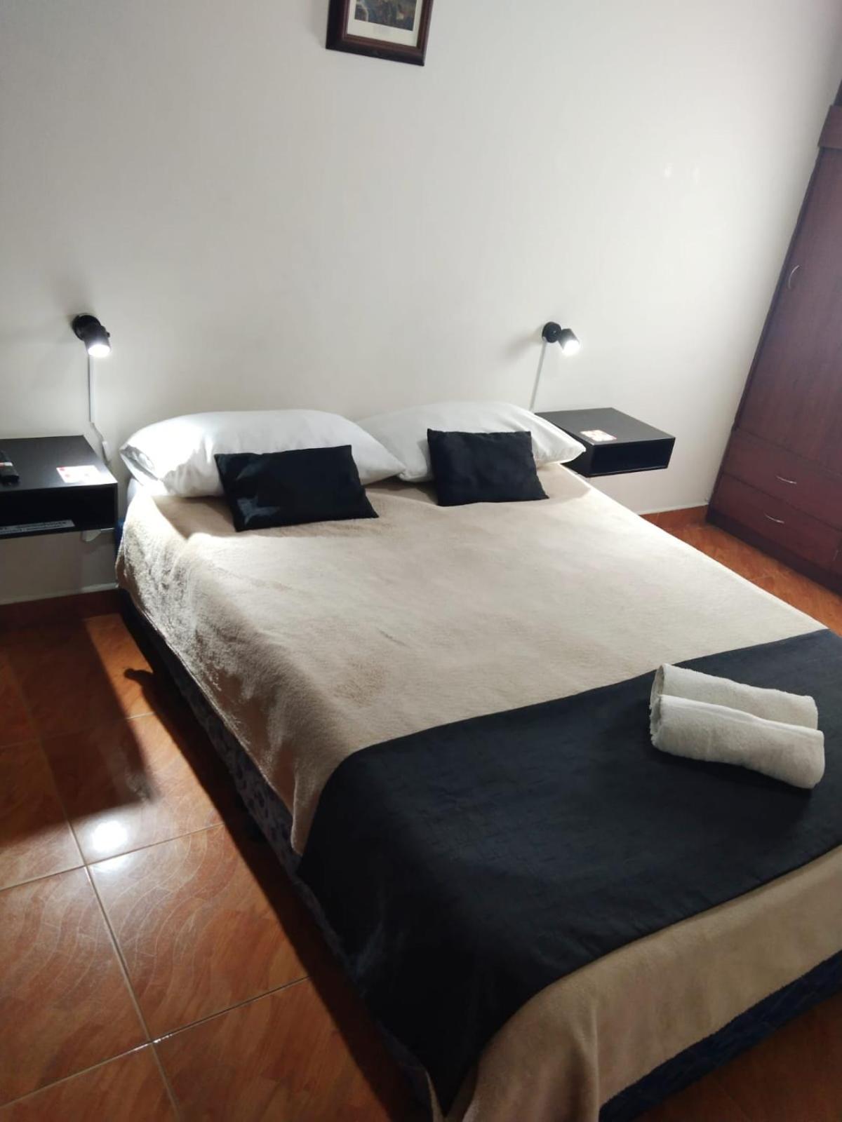 Habitaciones Cerca Al Aeropuerto Centro Y Centro Conecta Embajada Americana Богота Екстериор снимка